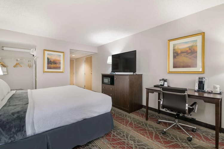 Best Western Saranac Lake photo 5