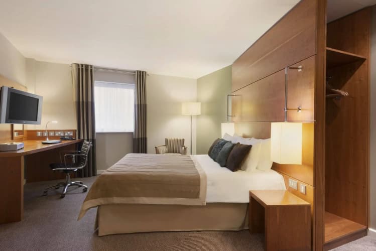 Ramada Plaza by Wyndham Wrexham photo 5