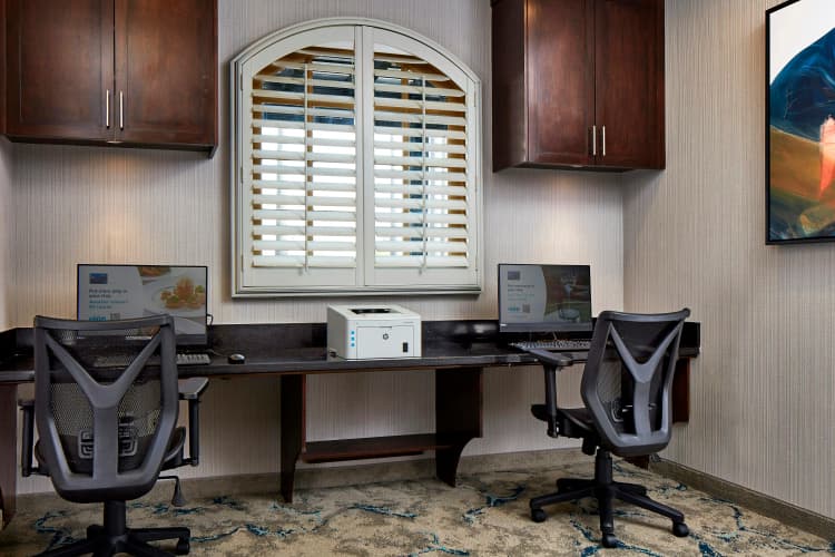 Hilton Garden Inn Valencia Six Flags photo 4