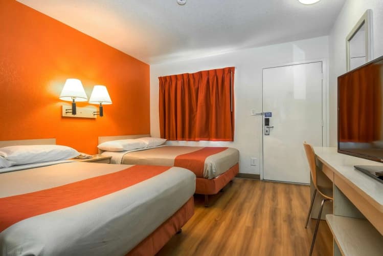Motel 6 Corona photo 5