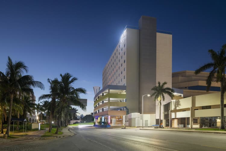 Aloft Cancun photo 2