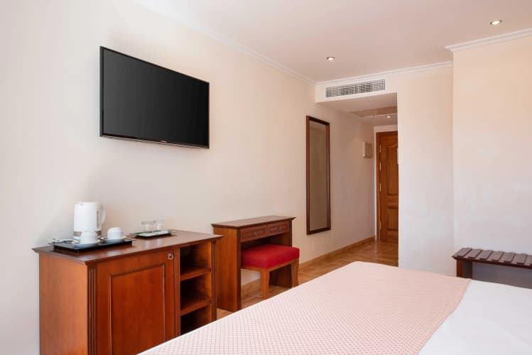 Valentin Star Menorca - Adults Only photo 5