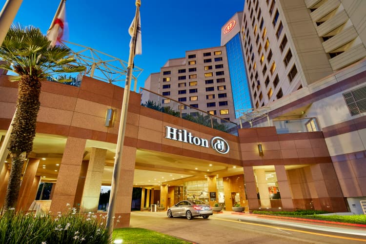 Hilton Long Beach photo 2