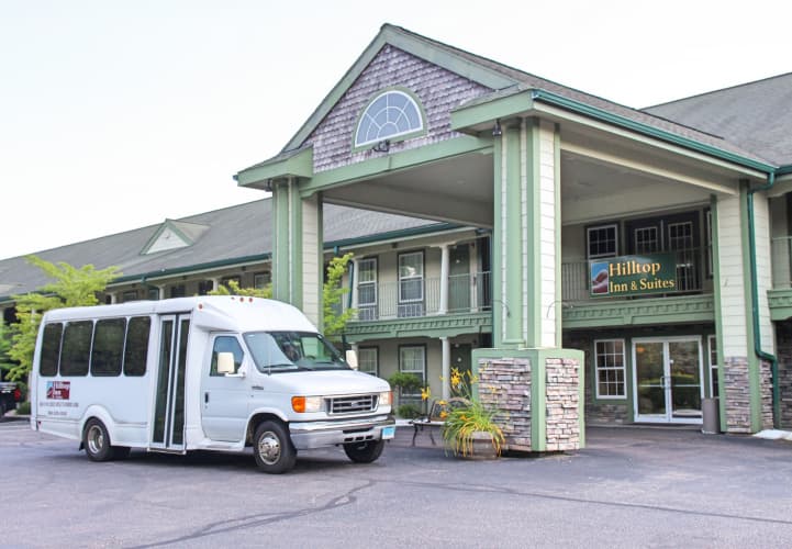 Hilltop Inn & Suites - North Stonington, photo 2