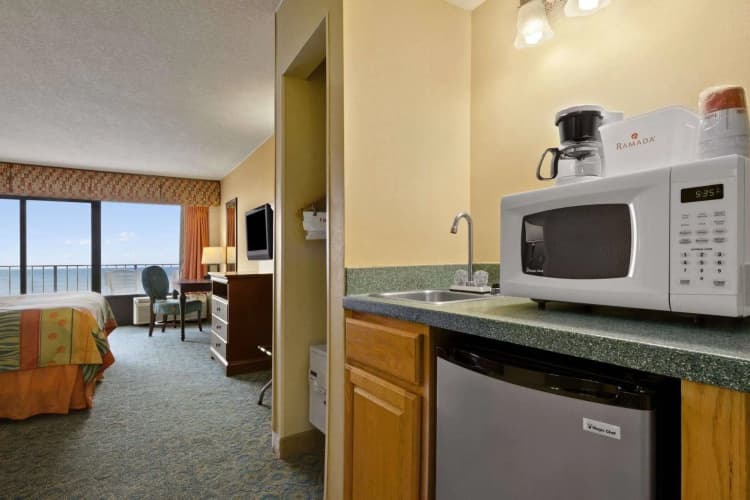 DoubleTree by Hilton Virginia Beach Oceanfront South photo 5