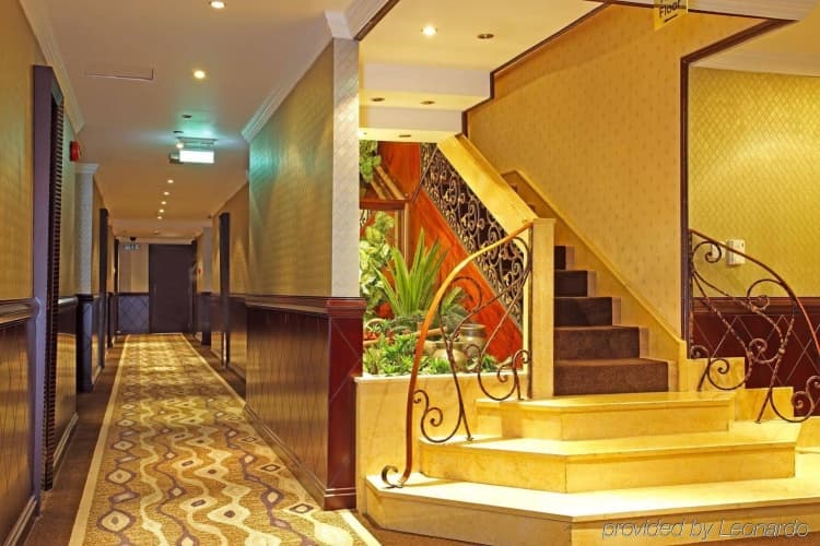 Carlton Tower Hotel Dubai, photo 5