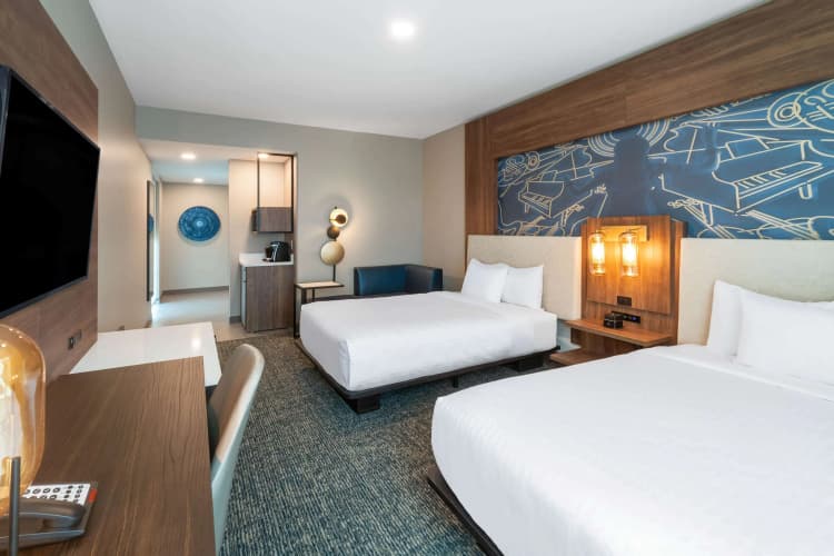 La Quinta Inn & Suites by Wyndham Nashville Downtown/Stadium, photo 4