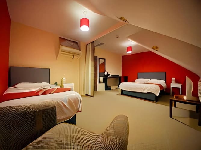 Station Hotel photo 4