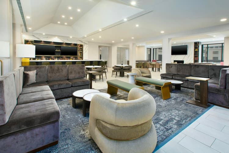 DoubleTree by Hilton Detroit Novi photo 3