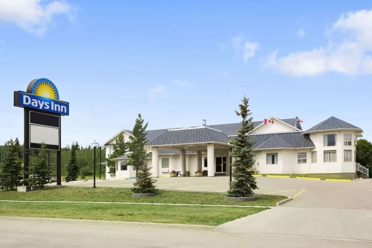 Days Inn by Wyndham Hinton photo 2
