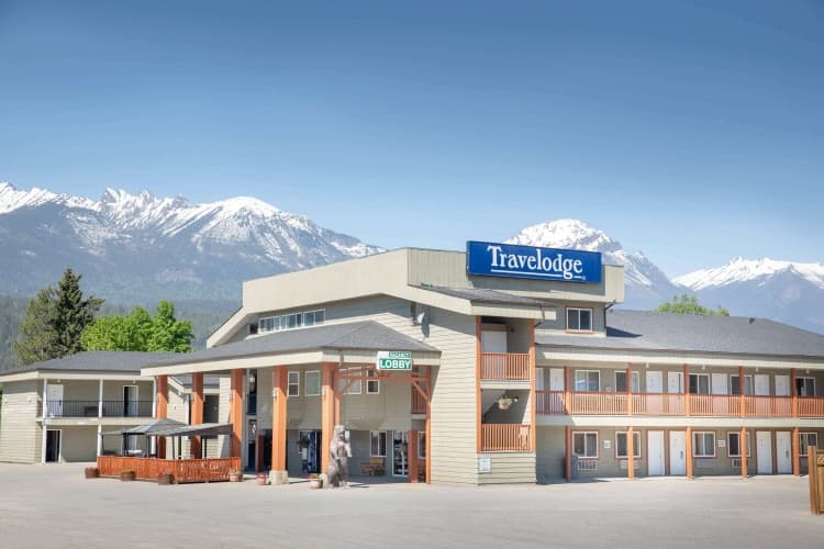 Travelodge by Wyndham Golden Sportsman Lodge, photo 2