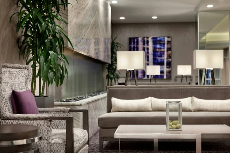 Embassy Suites by Hilton Charlotte Uptown photo 3