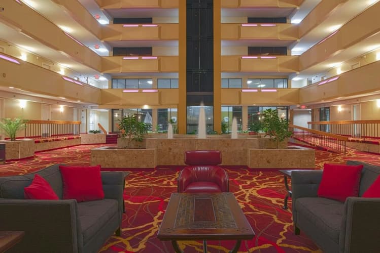 Mcm Elegante Hotel And Suites(Ex. Holiday Inn Lubbock-Hotel And Towers) photo 3