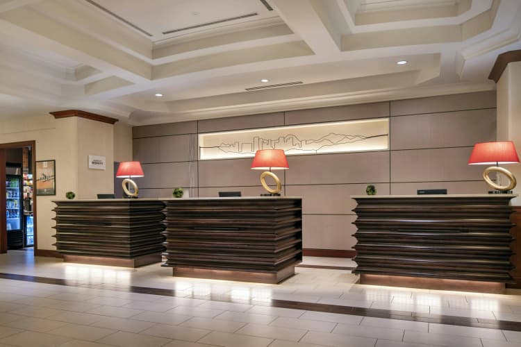 Marriott Denver Airport At Gateway Park photo 3