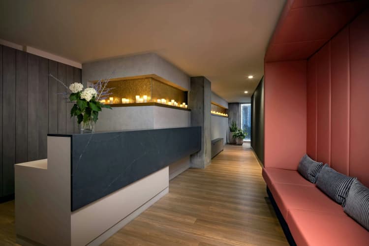 Humaniti Hotel Montreal Autograph Collection photo 3