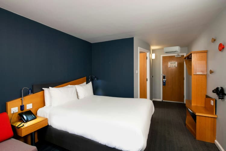 Holiday Inn Express Swindon - West M4, Jct 16 photo 5