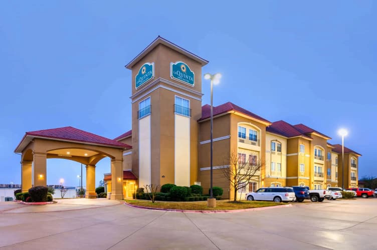 La Quinta Inn & Suites by Wyndham Longview North, photo 2