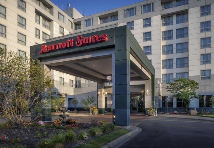 Chicago Marriott Suites Deerfield, photo 2