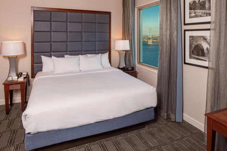 Hilton Philadelphia at Penn's Landing, photo 3