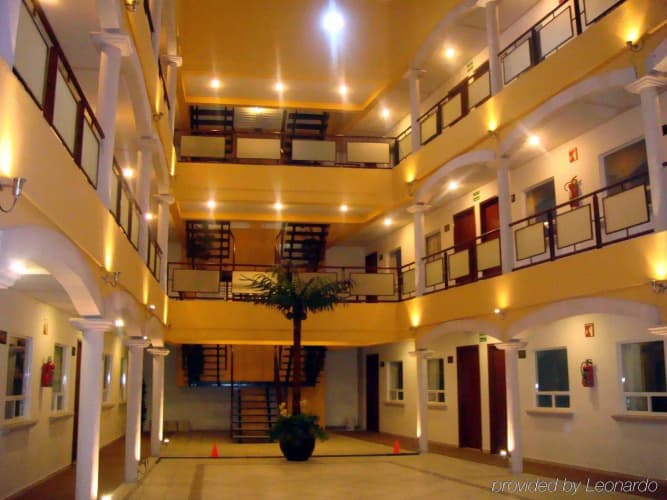 Hotel Victoria Morelia photo 2