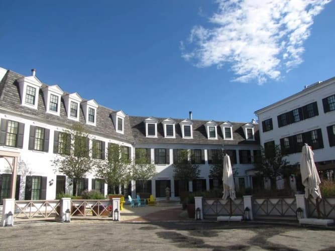 Delamar Southport photo 2
