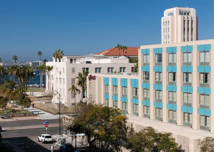 Hampton Inn San Diego-Downtown photo 2