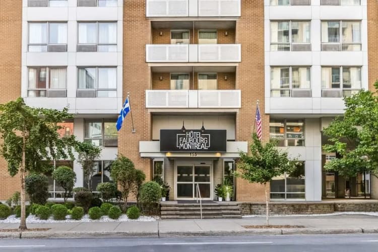 Hotel Faubourg Montreal photo 2