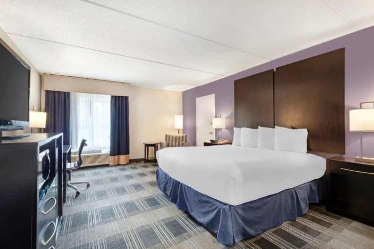 Best Western Hartford Hotel & Suites photo 3