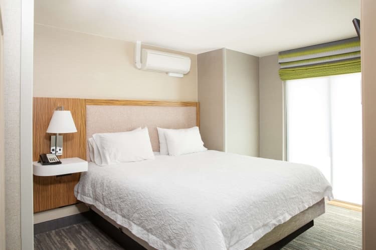 Hampton Inn & Suites Seattle-Downtown, photo 4