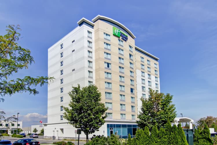 Holiday Inn Express & Suites Toronto - Markham photo 2