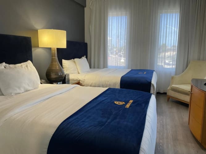 Streamline Hotel photo 4