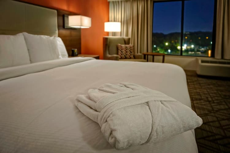 Hilton Inn Knoxville Airport photo 5