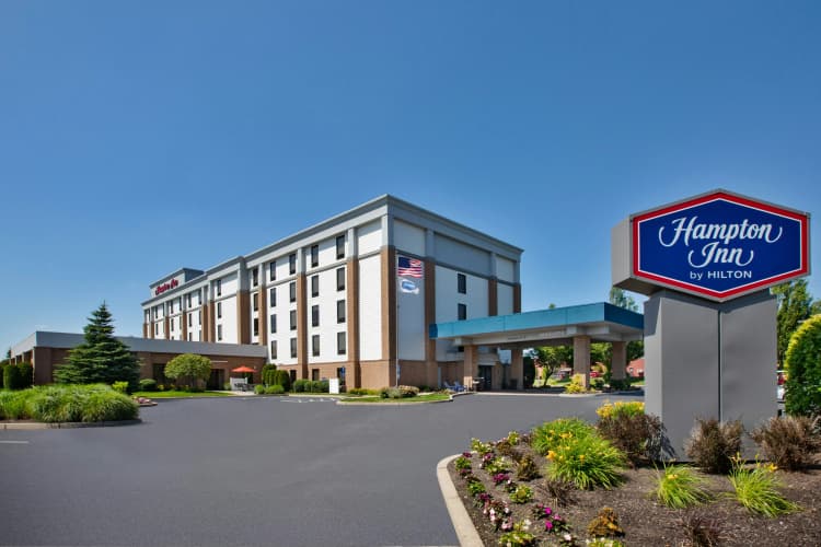 Hampton Inn Coventry-Warwick Area photo 2