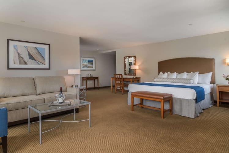 Water's Edge Resort & Spa photo 5