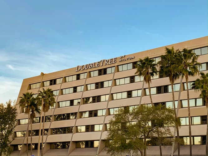 DoubleTree by Hilton Tampa Rocky Point Waterfront photo 2