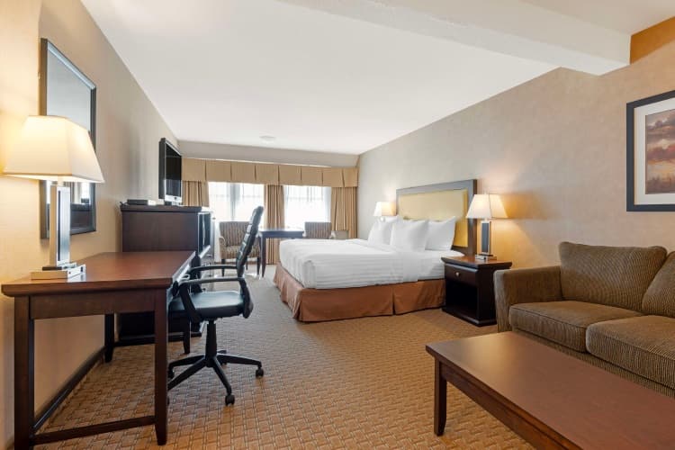 Best Western Plus Emerald Isle Hotel, photo 5