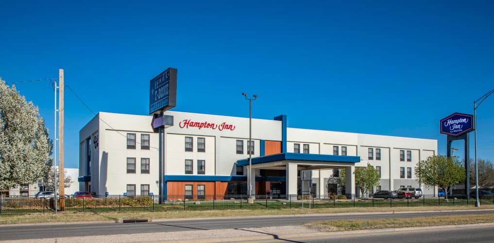 Hampton Inn Hutchinson photo 2