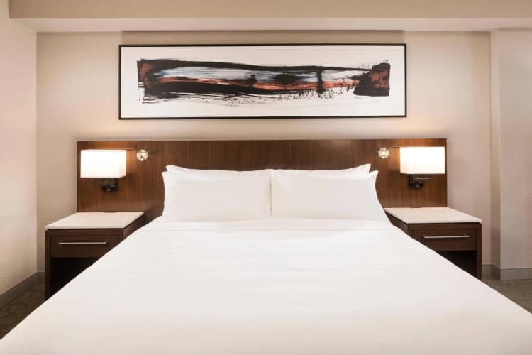 Delta Hotels Minneapolis Northeast photo 4