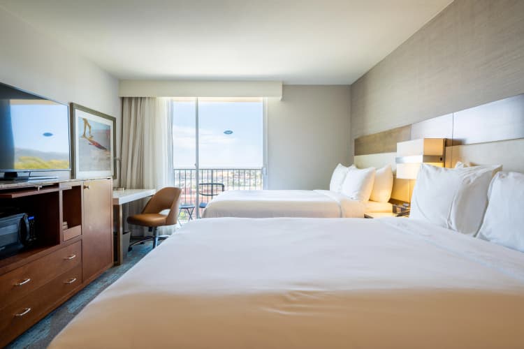 Crowne Plaza Ventura Beach photo 4