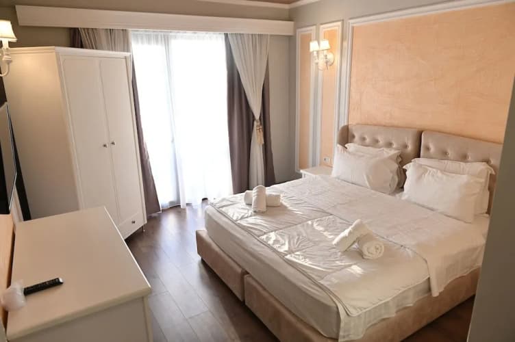 Hotel Onufri photo 5