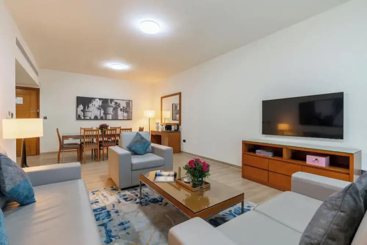 Golden Sands 10 Hotel Apartments photo 4