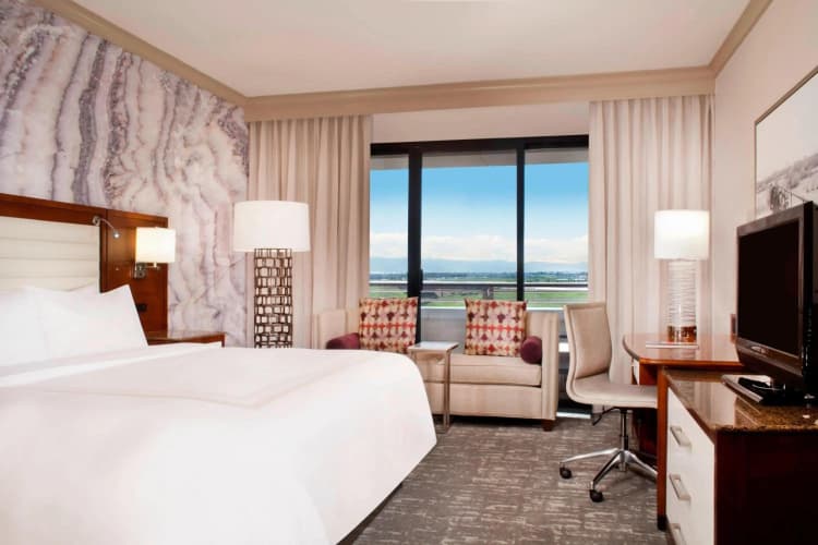Marriott Denver Airport At Gateway Park photo 5