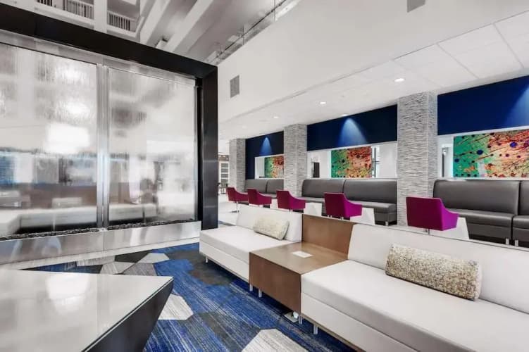 Embassy Suites by Hilton Raleigh Crabtree, photo 3