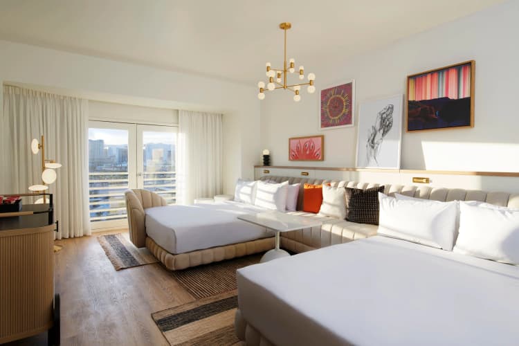 Virgin Hotels Las Vegas, Curio Collection by Hilton photo 4