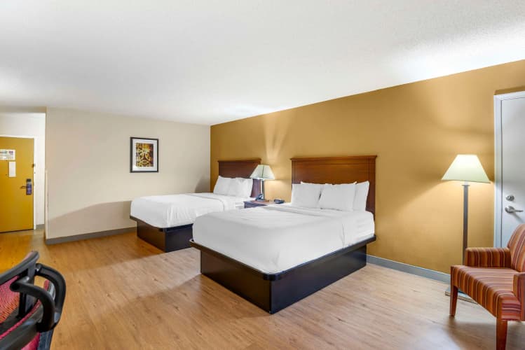 Best Western Plus Governor's Inn photo 5
