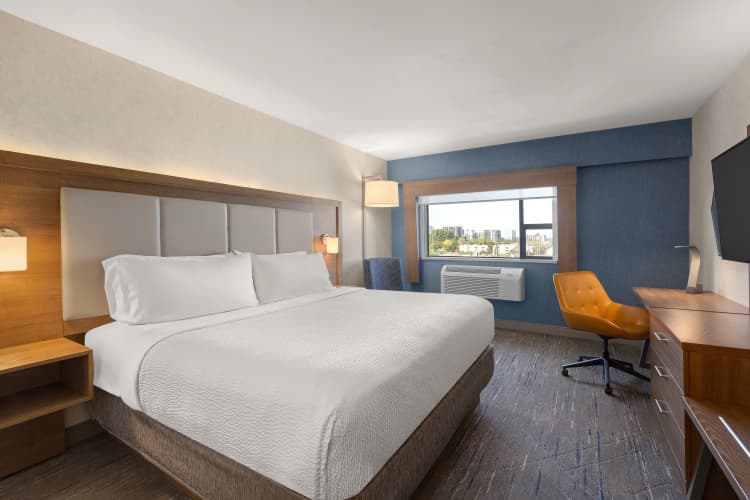 Holiday Inn Express Vancouver Airport - Richmond photo 4