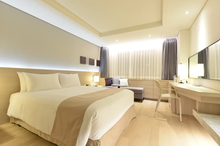 Pacific Hotel photo 5