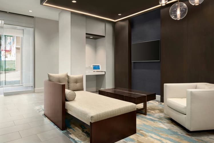 Hilton Garden Inn Chicago Downtown South Loop photo 4