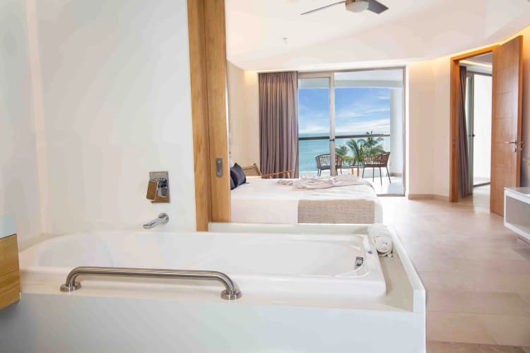 Sunset Plaza Beach Resort photo 4