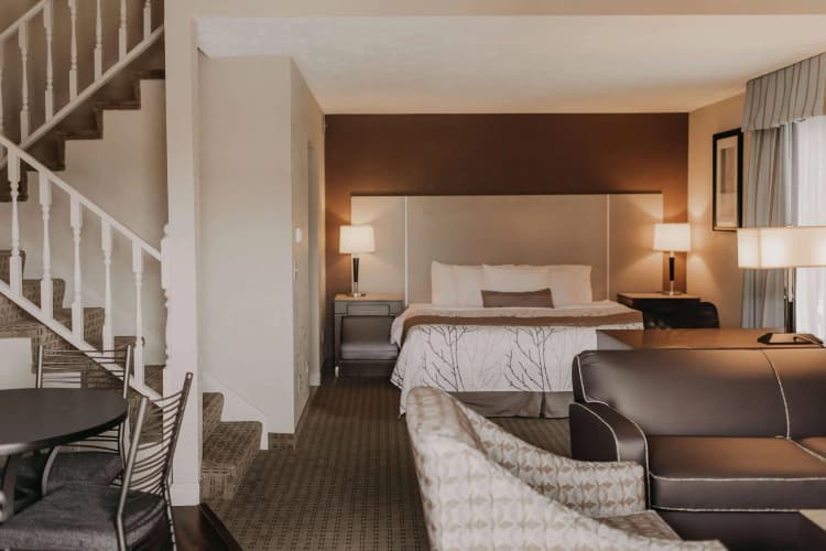 Eastland Suites Hotel & Conference Ctr, Trademark By Wyndham photo 3